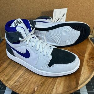 Jordan 1
Air zoom comfort 2
Brand new